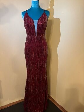 Elegant Burgundy Sequin Maxi Dress with Plunging V-Neck
